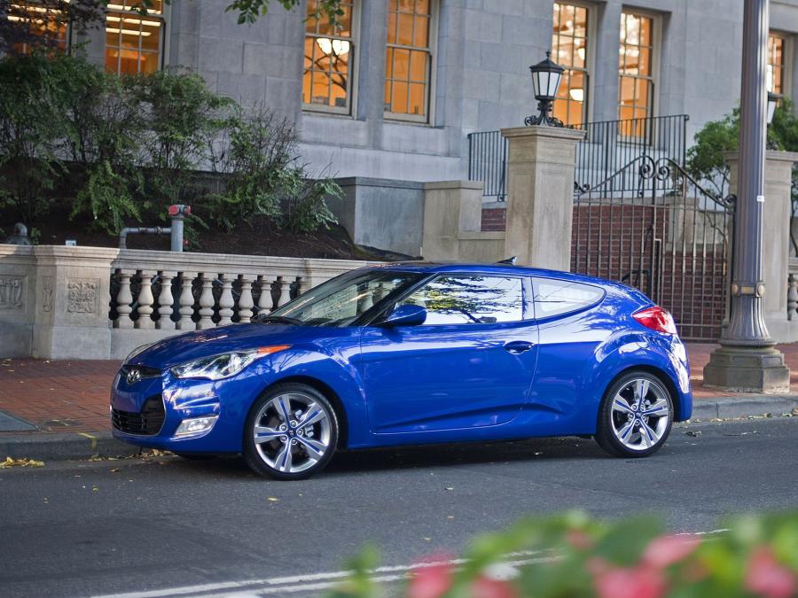 Hyundai Veloster 2011 года  (US) (фото 6 из 30)
